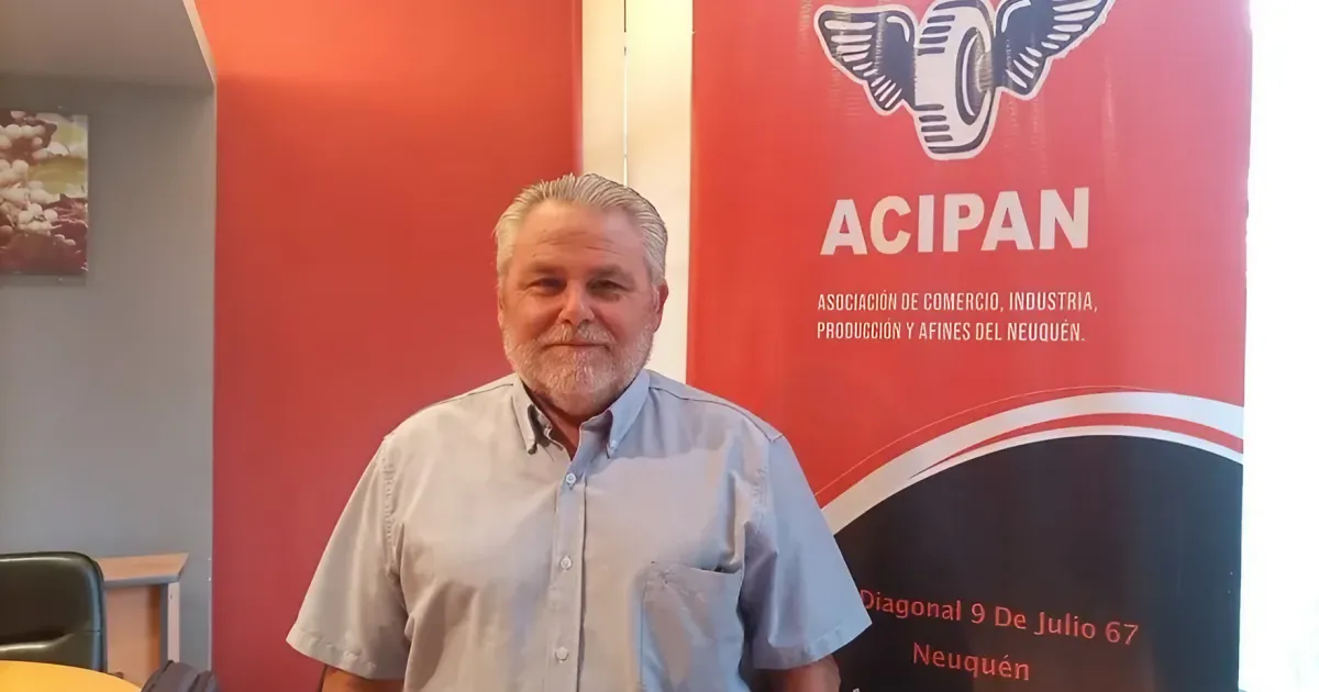 Daniel González: «Si Caputo quiere entender el precio de la ropa, debería mirar hacia adentro»