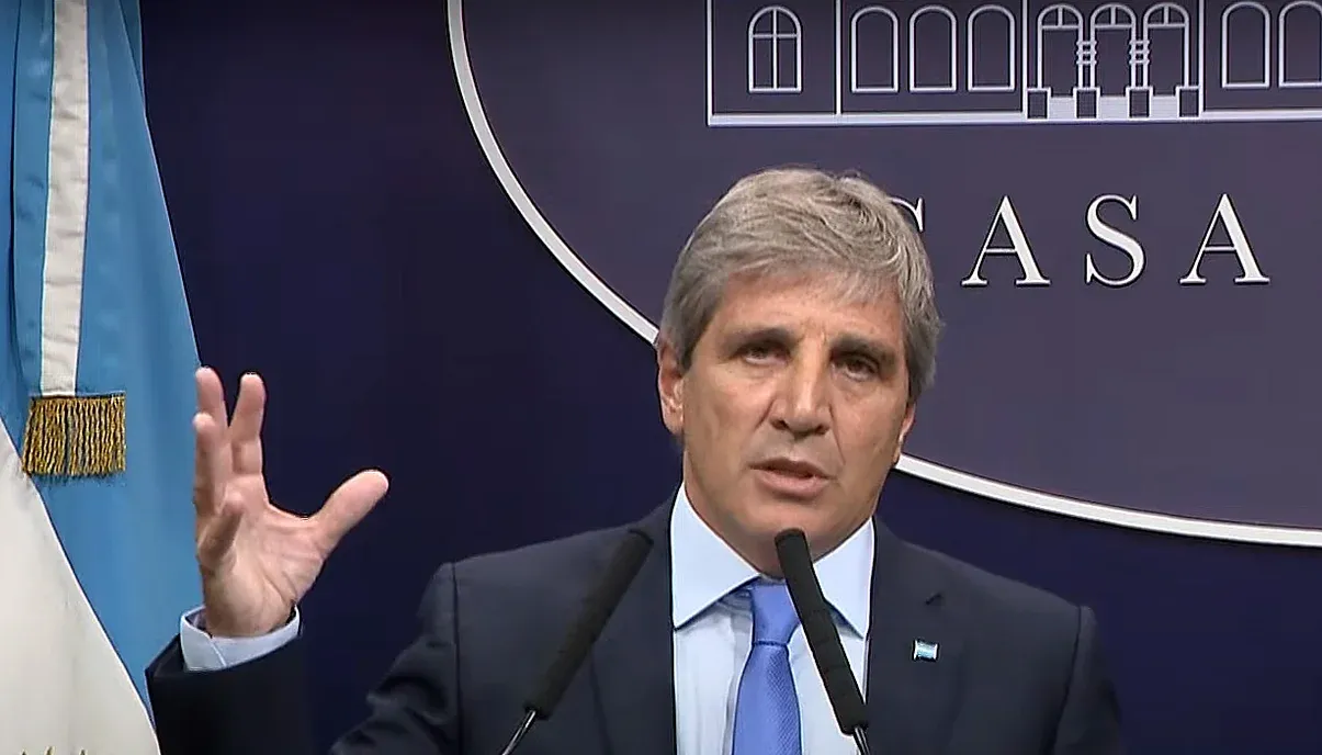 Luis Caputo anticipa el rumbo del dólar y la inflación en Argentina