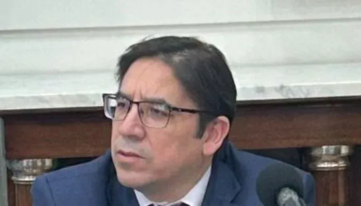 Bullrich criticó el canto de Olmos en la reforma laboral como un discurso medieval y antiempresa