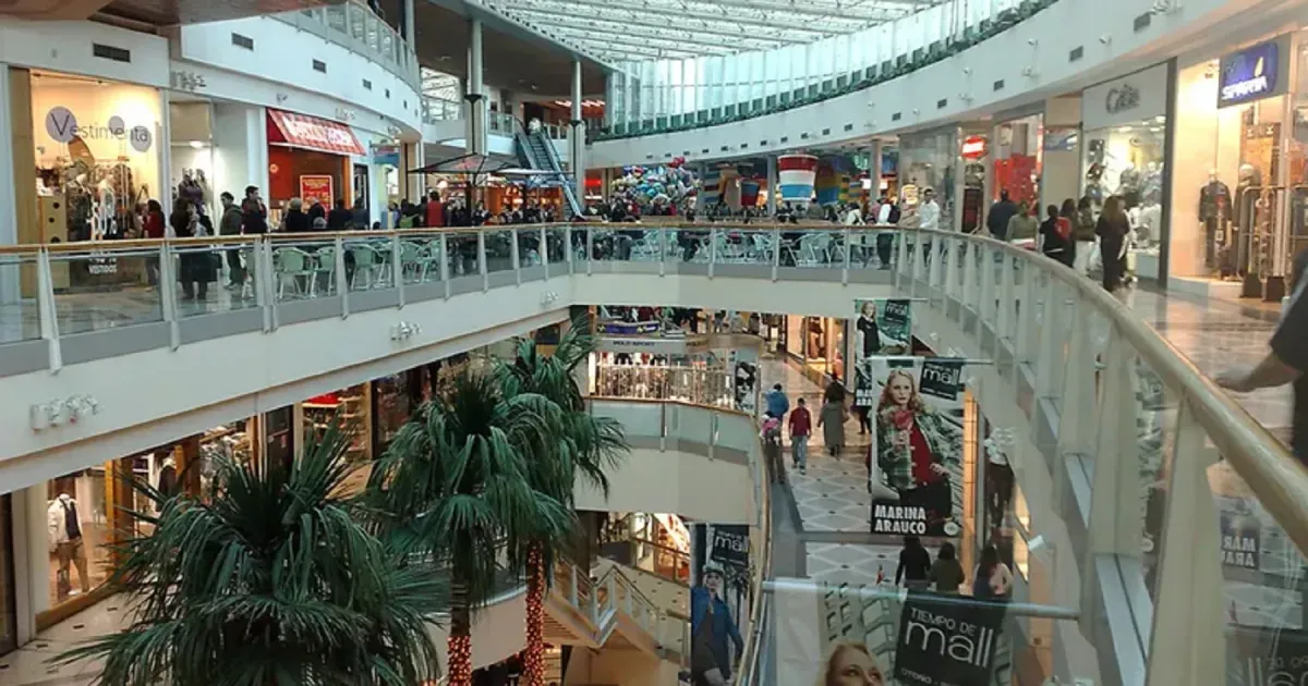 El ocaso de los tours de compras: argentinos dejan de viajar a Chile