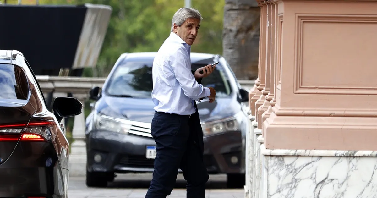 Caputo desoye a Brito y mantiene la presión en el mercado