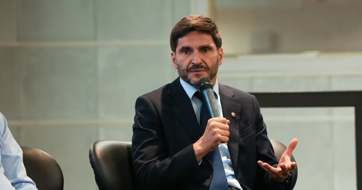 Pullaro cede ante Caputo y repatria dólares justo cuando el dólar baja