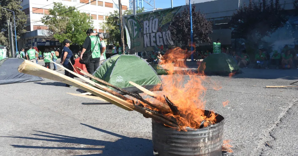 ATE se movilizó en Roca contra la reforma laboral del Gobierno