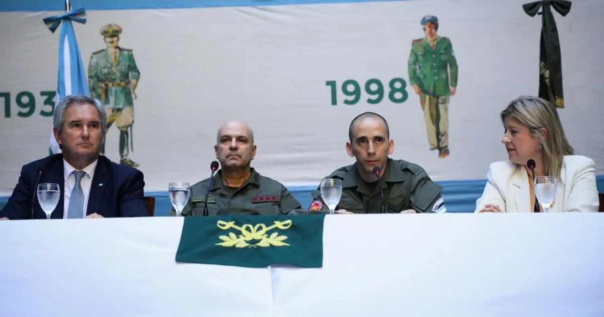 Intriga en el Edificio Centinela: ¿por qué el gendarme Gallo no regresa a su hogar?