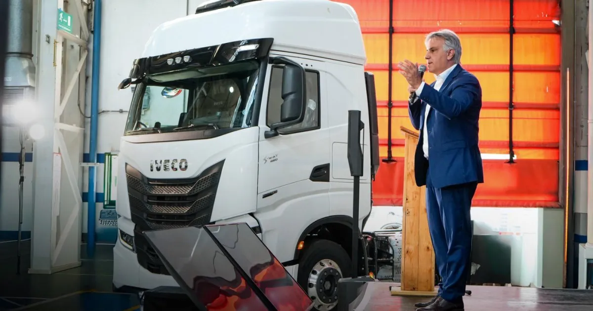 Llaryora defiende la industria nacional y exige igualdad para competir con China