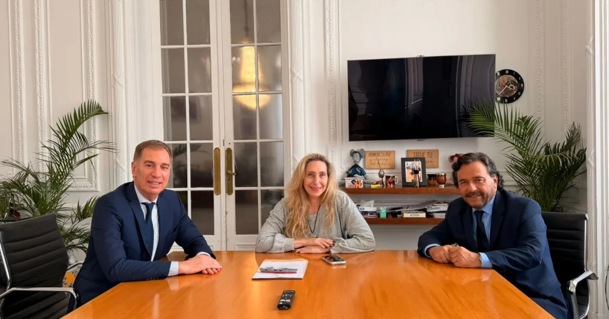 Karina y Santilli buscan un acuerdo con Sáenz para evitar que Orozco dispute la provincia