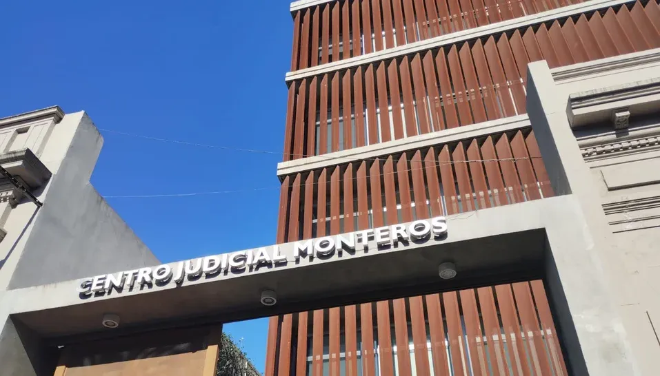 Tucumán: dos jóvenes detenidos por agredir a un chico en la salida de un boliche