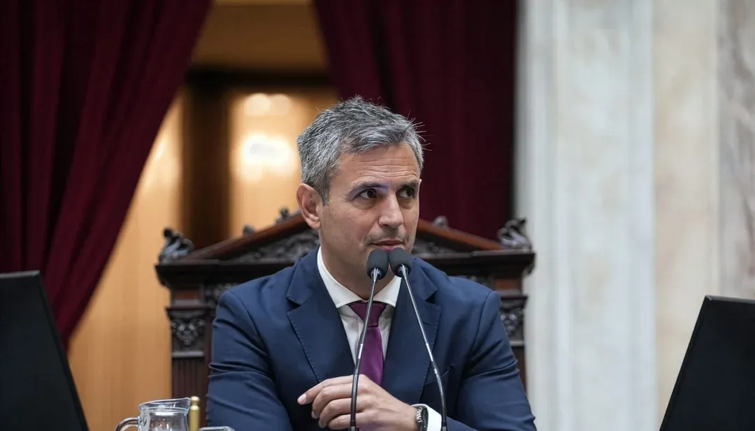 La Libertad Avanza firma dictamen sobre reforma laboral en Diputados con cambios al artículo 44