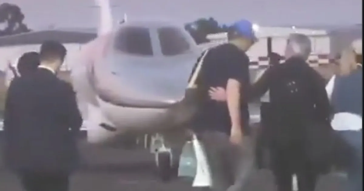 La Justicia investiga a Adorni por el viaje en avión privado a Punta del Este