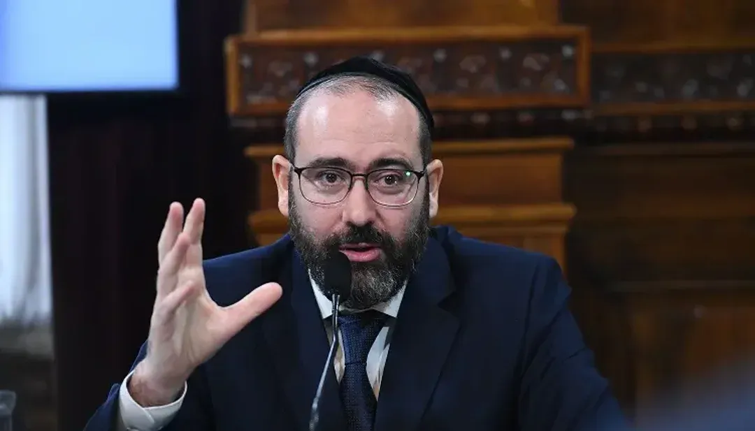 Argentinos varados en Israel: 200 turistas y 100.000 residentes bajo alerta de misiles