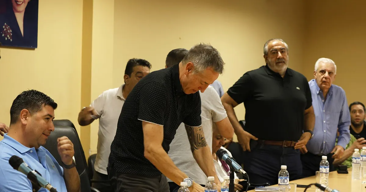 La CGT convoca a un paro general contra el recorte de licencias laborales