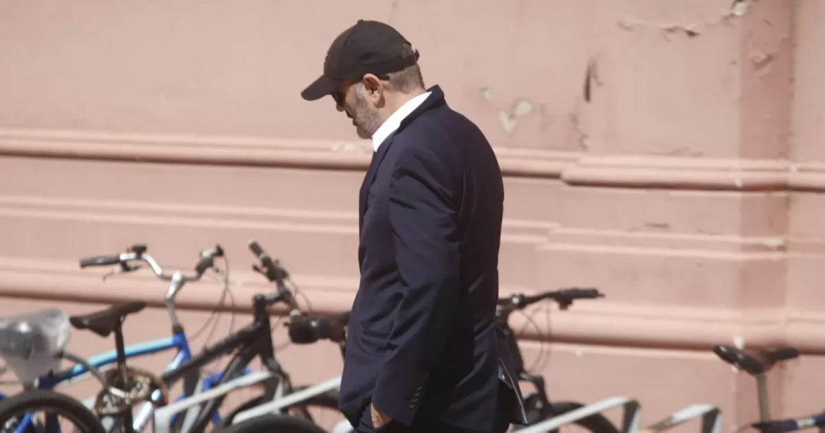 Descontento en la Rosada por Sturzenegger y su impacto en la reforma laboral