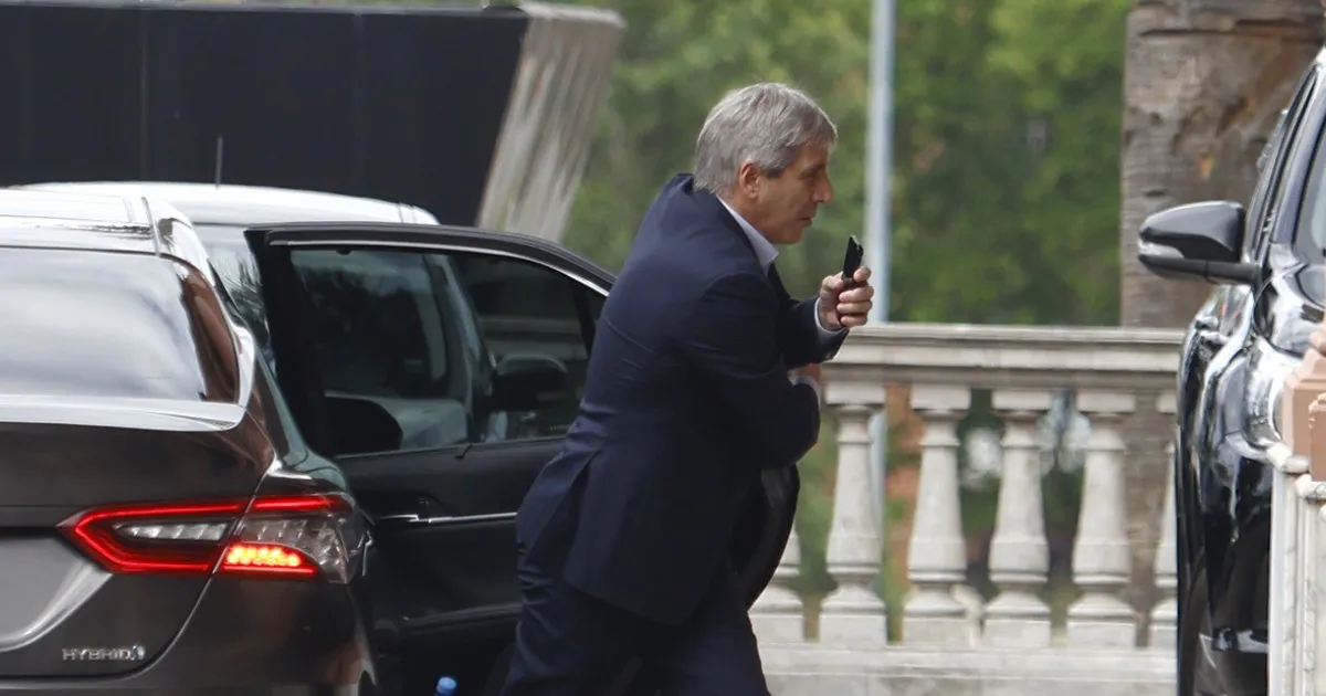 Caputo reconoce el enfriamiento económico y se analizan medidas para reactivar