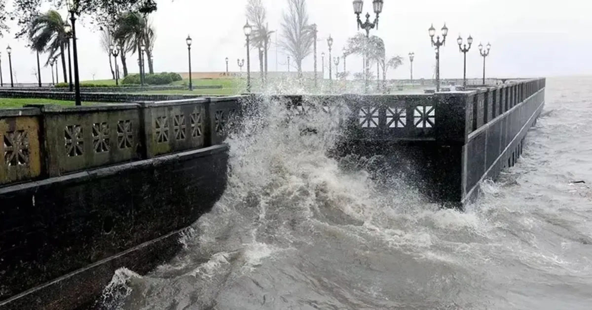Alerta por crecida del Río de La Plata: piden precaución en el AMBA por el temporal