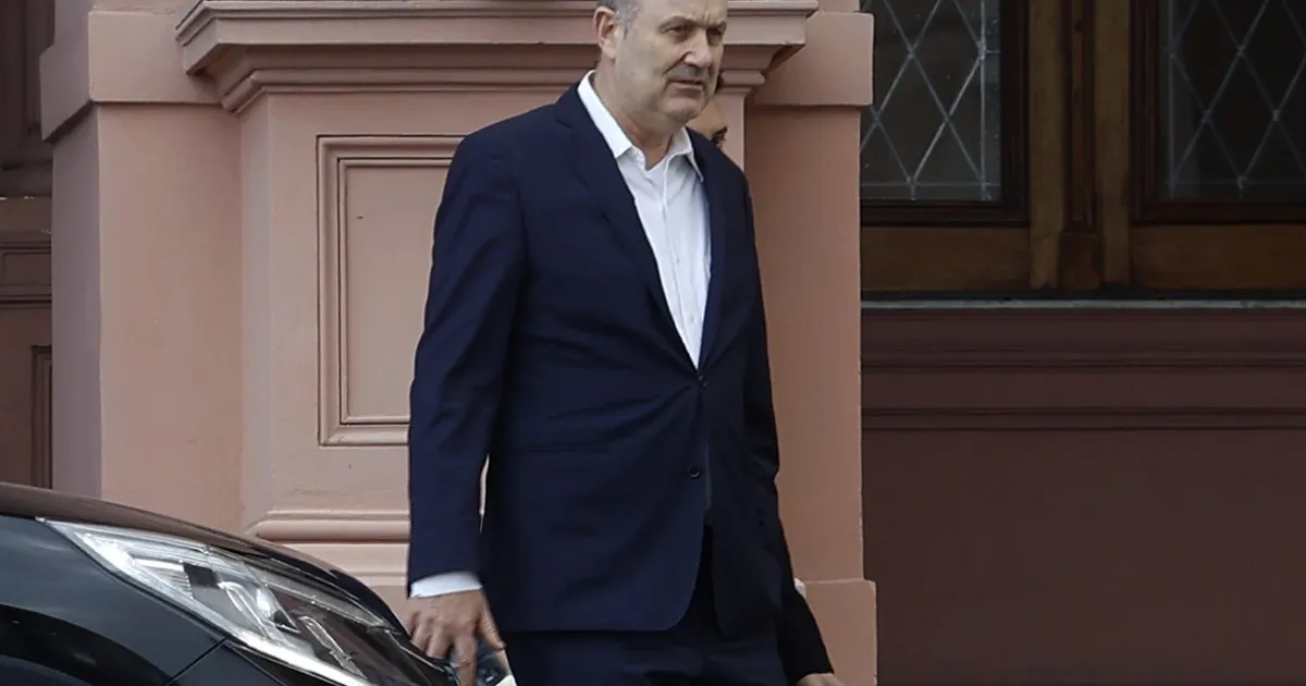 Quirno adjudicó un contrato de 115 millones a la esposa de Sturzenegger sin licitación