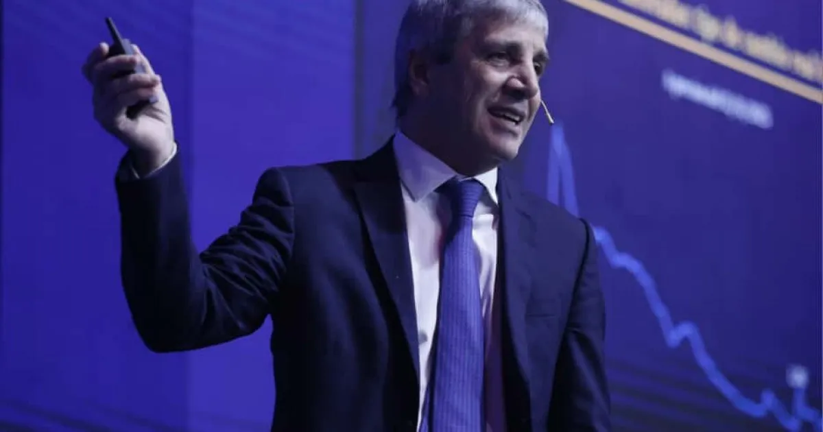 Caputo autoriza un incremento del 30% en colectivos y agita la inflación de febrero