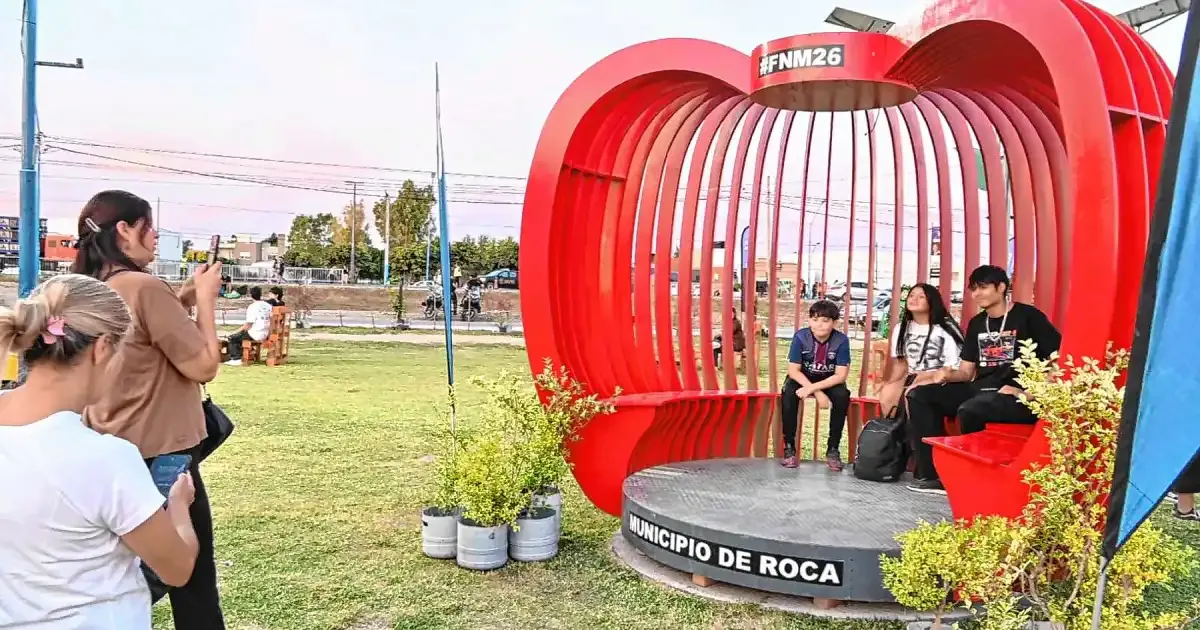 Cierre de la Fiesta de la Manzana 2026: artistas y clima para el domingo 22