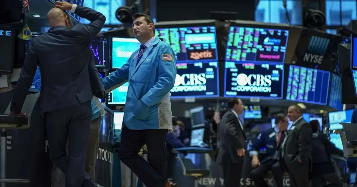 Caídas en las bolsas globales por el petróleo a US$100: ADRs argentinos se mantienen y el riesgo país casi llega a 600 puntos