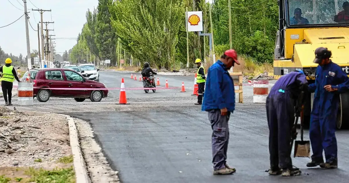 Corte temporal en Ruta 65: avanza la obra de derivadores en Cipolletti