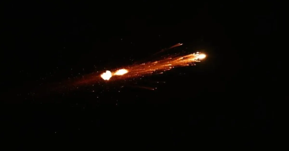 Irán lanza misiles tras nombrar a Mojtaba Jamenei y Israel promete responder con más ataques