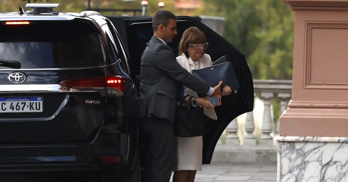 Milei invita a Bullrich a reunión de gabinete a pesar de Karina