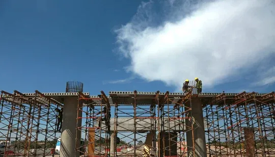 Casi 22 mil empresas menos en el gobierno de Milei