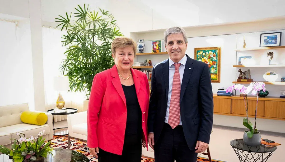 Llegó la misión del FMI a Argentina en medio de la controversia por el IPC