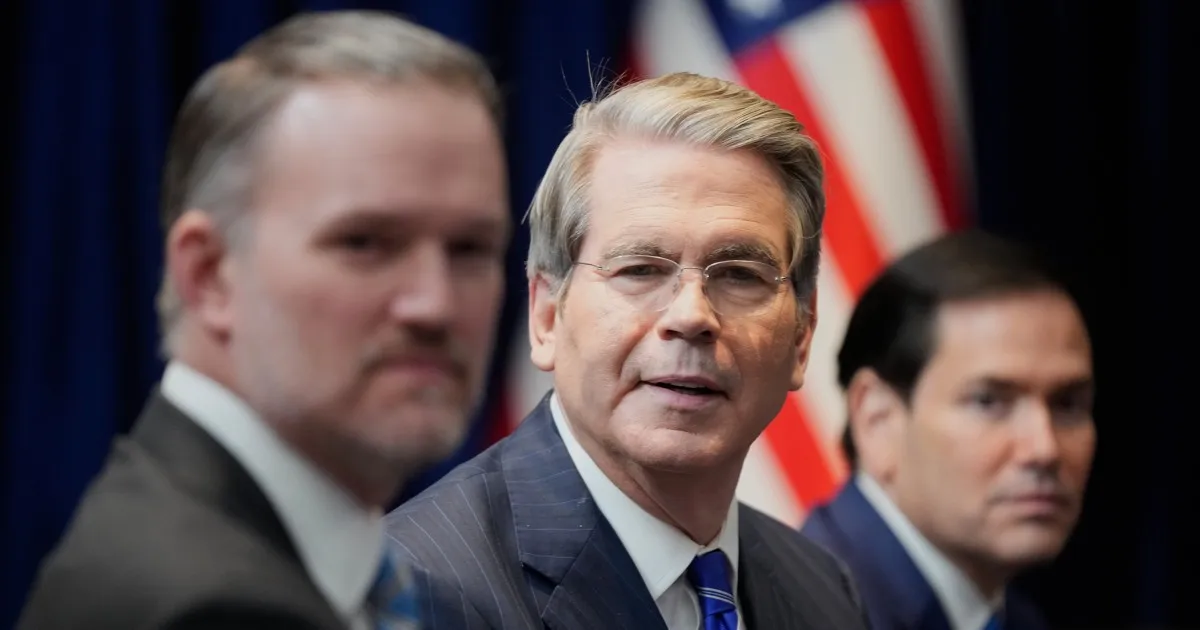 Trump expresa su descontento con Milei por la relación con China