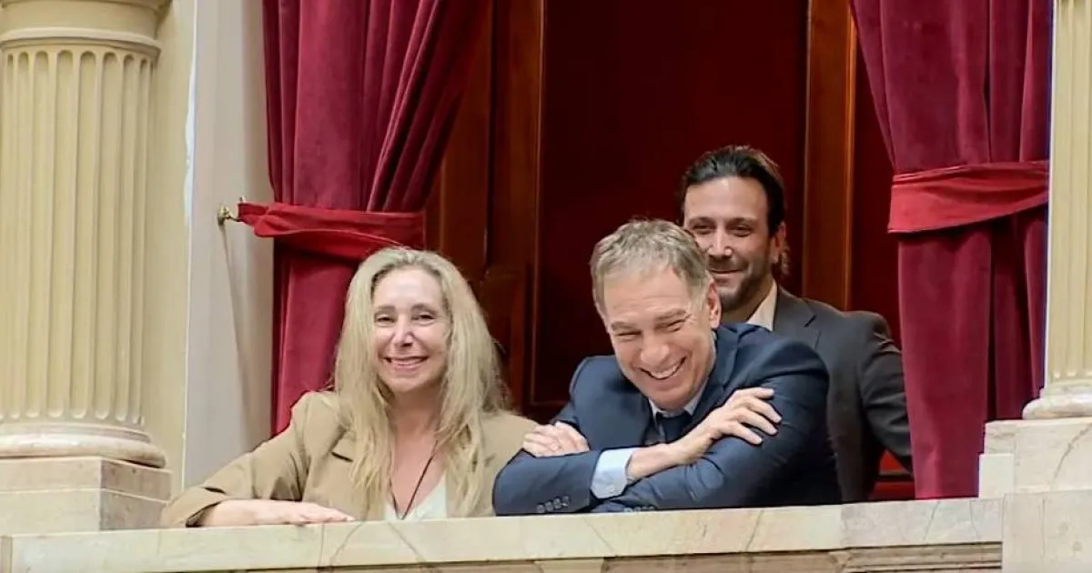 Karina Milei oculta a Adorni y el kirchnerismo se burla: '¿Dónde está?'